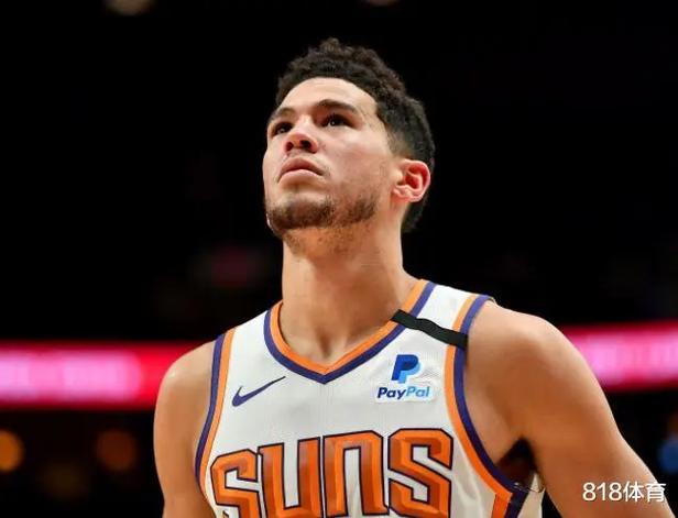 多特官方：布克将成为俱乐部新任总监，双方签约至2029年