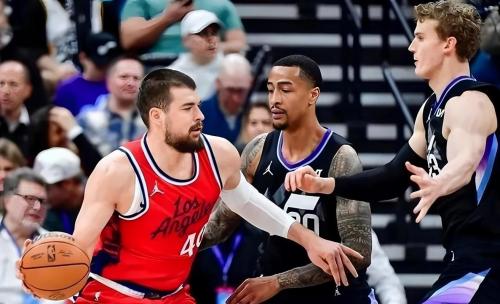 祖巴茨:加入快船前我对篮球一无所知,我在快船拥有美好回忆 祖巴茨:加入快船前我对篮球一无所知,我在快船拥有美好回忆